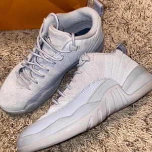 Jordan 12 grey 5.5y